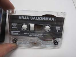 Arja Saijonmaa - 28 toivotuinta, Safir SAFK 2012 -C-kasetti / C-cassette