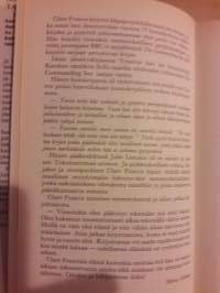 Yö-taivas 1 /Glare Francis. Suomalainen kirjakerho.Oy. P1984. Jännitystä  ja toisen maailman sodan tapahtumia kannesta kanteen.