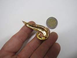 Pukukoru / rintakoru