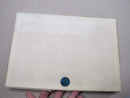 Carbonex for Typewriting -kopiointipaperia / pakkaus &quot;kalkkeripaperi&quot;, käytettiin ennen konekirjoitettaessa useampia kapplaleita samanaikaisesti