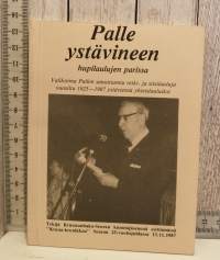 Palle ystävineen hupilaulujen parissa
