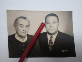 Anni &amp; Victor Nievas, Uruguay 1955, lähetystyössä -valokuva