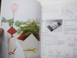Gift Wrapping - Creative Ideas from Japan