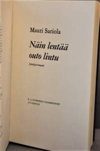 Näin lentää outo lintu