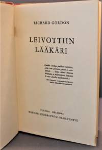 Leivottiin lääkäri