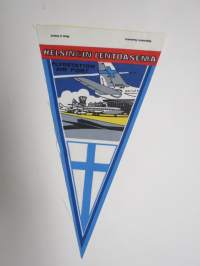 Helsinki - Helsingfors - Lentokenttä - Flygstation - Airport -matkailuviiri / souvenier pennant