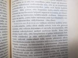 Ruokatalous II:1 - Keittiöstä ruokapöytään - Keittiötekniikka - Ruokasalitekniikka