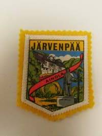 Järvenpää Ainola-kangasmerkki / matkailumerkki / hihamerkki / badge -pohjaväri keltainen