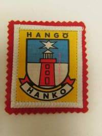 Hanko Hangö-kangasmerkki / matkailumerkki / hihamerkki / badge -pohjaväri punainen