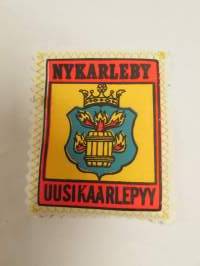 Uusikaarlepyy - Nykarleby -kangasmerkki / matkailumerkki / hihamerkki / badge -pohjaväri valkoinen