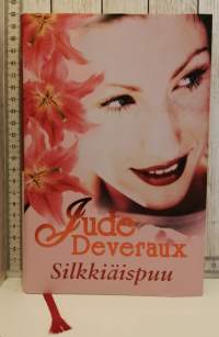 Silkkiäispuu