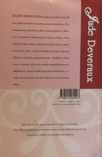 Silkkiäispuu