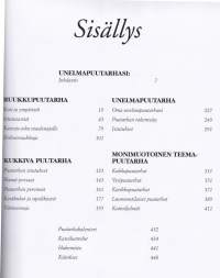 WSOY:n Suuri Puutarhakirja, 2011. 3.p. Näillä 1000 vinkillä ja kuvalla saat puutarhasi uuteen loistoon. Jokaiselle jotakin uutta ihan varmasti.