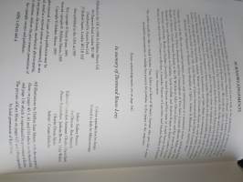 PERFUME The creation and allure of classic fragrances : Susan Irvine  (1996)