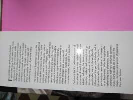 PERFUME The creation and allure of classic fragrances : Susan Irvine  (1996)