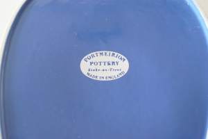White Horse   mainos viinamainos tuhkakuppi  posliinia 15x13x5 cm  Portmeirion Pottery England