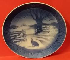 Joululautanen - Tanska vuosi 1971.  Posliinilautanen, seinälautanen, koristelautanen (Vintage Christmas Plate, Denmark Scandinavian Design, Jultallrik, Porcelain)