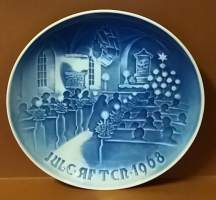 Joululautanen - Tanska vuosi 1968.  Posliinilautanen, seinälautanen, koristelautanen (Vintage Christmas Plate, Denmark Scandinavian Design, Jultallrik, Porcelain)