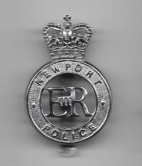 Newport Police   -poliisin merkki Englanti  metallia   - poliisi