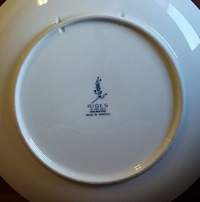 Keräilylautanen.  Asige kyrka.  Posliinilautanen, seinälautanen.(Sweden, Scandinavian porcelain, Ruotsi)