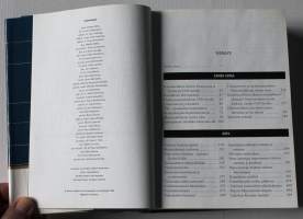 Talvisodan pikkujättiläinen, 1999. 1.p. Monipuolisen havainnollinen sota- ja poliittisen historian asiantuntijoiden kirjoittama tietopaketti 105 kunnian päivästä.
