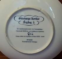 Joululautanen - Jul i Göteborg 1976. Örgrute Gamla  Kyrka. Posliini, Tanska , keräilylautanen (Vintage Christmas Plate,  Scandinavian Design, Jultallrik, Porcelain)