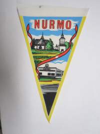Nurmo (kuvattuna kirkon lisäksi Volkswagen-huolto!) -matkailuviiri / souvenier pennant