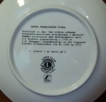 Vuosilautanen - 2.palatte i en serie på 6.  Posliinilautanen, seinälautanen, keräilylautanen (Norway, Scandinavian porcelain, collecting plate, Norja)