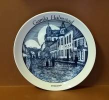 Keräilylautanen.  Storgatan.  Posliinilautanen, seinälautanen.(Sweden, Scandinavian porcelain, Ruotsi)