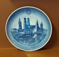 Muistolautanen - Olympiade - München vuosi 1972.  Posliinilautanen, seinälautanen, keräilylautanen (Vintage , Denmark Scandinavian Design,Porcelain)