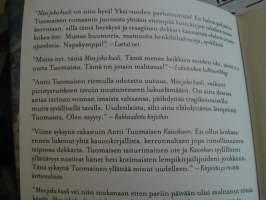 Mies joka kuoli, 2016.Hauska ja jännittävä tarina rakkaudesta, petoksesta, kuolemasta ja tietenkin sienistä.Jaakko Kaunismaa on 37-vuotias menestyvä