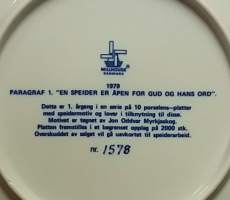 Keräilylautanen- Norges Speiderforbund - Sorlandest Krets 1979. Posliini, seinälautanen. (Vintage, Tanska,  Scandinavian Porcelain, tallrik, collecting plate)
