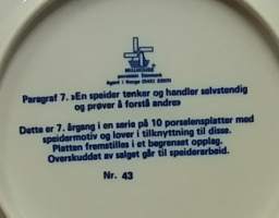 Keräilylautanen- Norges Speiderforbund - Sorlandest Krets. Posliini, seinälautanen. (Vintage, Tanska,  Scandinavian Porcelain, tallrik, collecting plate)