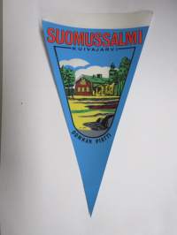 Suomussalmi - Kuivajärvi - Domnan pirtti -matkailuviiri / souvenier pennant
