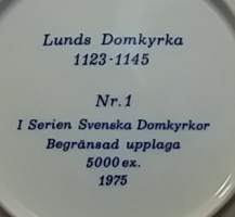 SAMLARTALLRIKAR - Lunds Domkyrka 1975. Keräilylautanen. Posliini, seinälautanen. (Vintage,  Scandinavian Porcelain, tallrik, collecting plate)