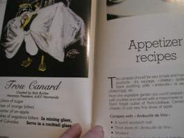 cocktails from normandy,60 recipes with calvados.