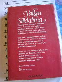 Valkea silkkiliina