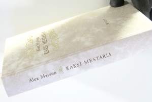 Kaksi mestaria
