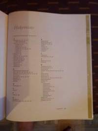 Rakenna viihtyisä puutarha / Börje Eriksson. Ideoita uuden luomiseen tai vaikkapa vanhan korjaamiseen piha-alueella. P.2003.