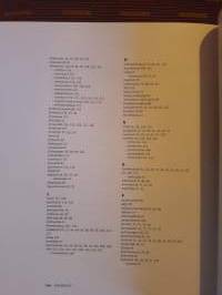 Rakenna viihtyisä puutarha / Börje Eriksson. Ideoita uuden luomiseen tai vaikkapa vanhan korjaamiseen piha-alueella. P.2003.