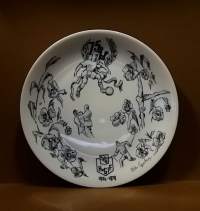 SAMLARTALLRIKAR - HvGIF 1904-1979. Nils Gardell. Keräilylautanen. Posliini, seinälautanen. (Vintage,  Scandinavian Porcelain, tallrik, collecting plate)