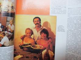 Me Naiset 1979 nr 2, 11.1.1979, Anneli Sari, Heikki Korpi, Tapio Räisänen, Ursula Andress, Naiset Kanarialla, Titta Karakorpi &amp; Jaakko Pakkasvirta, ym.