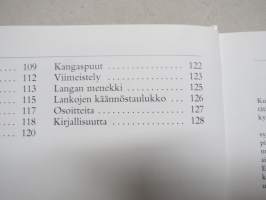 Uudet kudotut matot