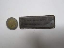 UF 12-69, Neuvostoliitto - nr 34  / Vaasan Höyrymylly Osakeyhtiö -muropaketin mukana tullut rekisterikilpi -cereal box collectible register plate