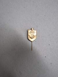 Talkoolapio 1943, &quot;kulta&quot;-neulamerkki -pin