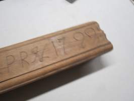 Höylänrunko, valmistunut / signeerattu 21.4.1799