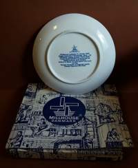 Keräilylautanen- I/S Sentrum innflyttet 13. oktober 1972. Bent Borup. Posliini, seinälautanen. (Vintage, Tanska,  Scandinavian Porcelain, tallrik, collecting plate)