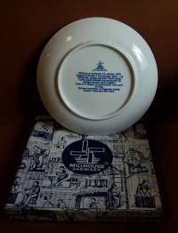 Keräilylautanen- I/S Sentrum innflyttet 13. oktober 1972. Bent Borup. Posliini, seinälautanen. (Vintage, Tanska,  Scandinavian Porcelain, tallrik, collecting plate)