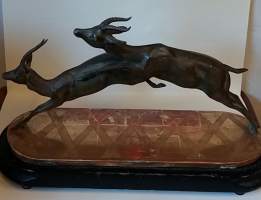 Hyppäävät Impalat - pronssiveistos. ( Taide, 1920&#039;s Leaping Impala. Impressive Art Deco French Sculpture, ranskalainen veistostaide)