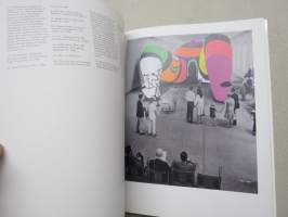 Niki De Saint Phalle - Arken näyttelykirja